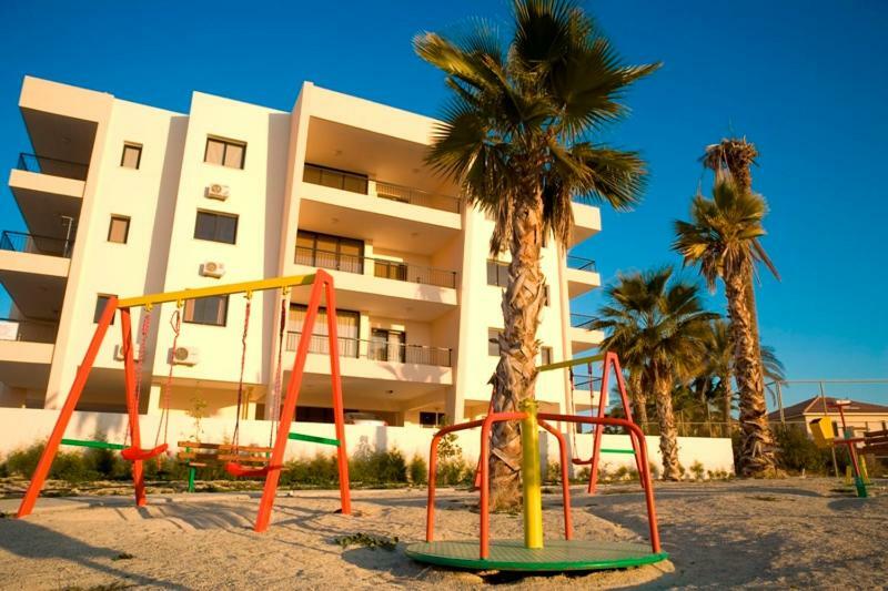 Mediterranean Sunrise Complex Voroklini Luaran gambar